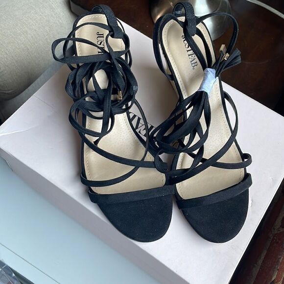Just Fab Brand New “Watch Me Strut” Strappy Wedges (Size: 10) - Picture 7 of 11